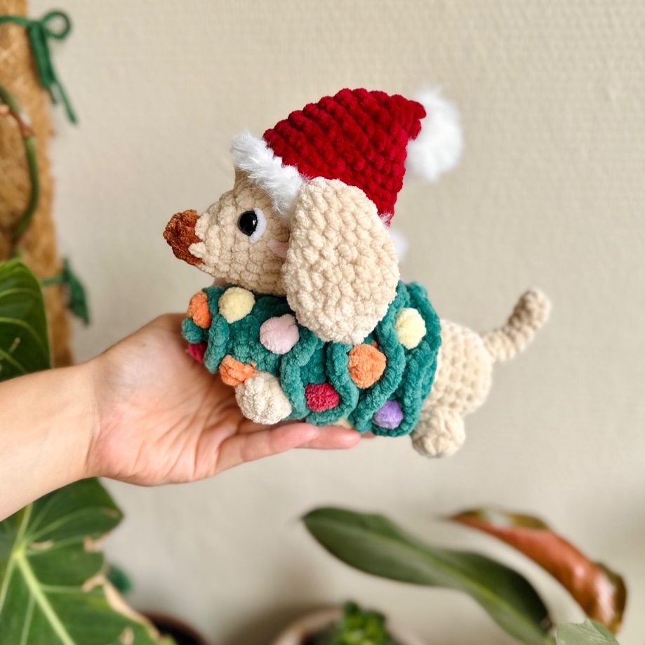 Christmas Pup crochet pattern photo 1 of 4 by Crochet by Mette