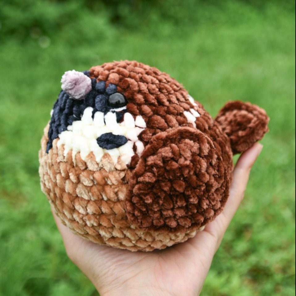 Acorn the Eurasian tree sparrow photo 1 of 6 by little_pixie_crochet